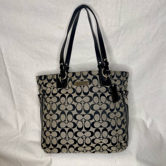Coach Gallery Signature Zip Tote Bag - Black/Silver Canvas, Leather Accents 🩶 - Picture 3 of 9
